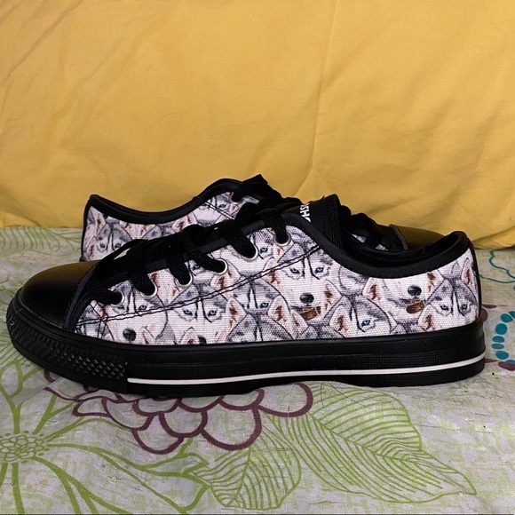 BRAND NEW Siberian Husky dog low top shoes - Picture 2 of 2